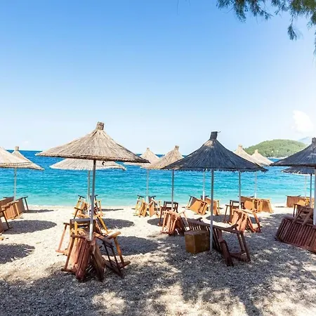 Potam'Sea Bliss 2 - Beach Front, Parking & Sun Beds Himare Exterior photo
