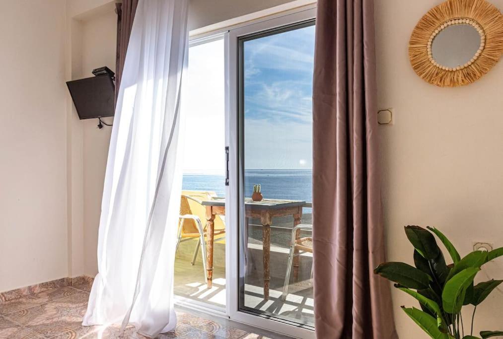 Potam'sea Bliss 2 - Front, Parking & Sun Beds Apartament *